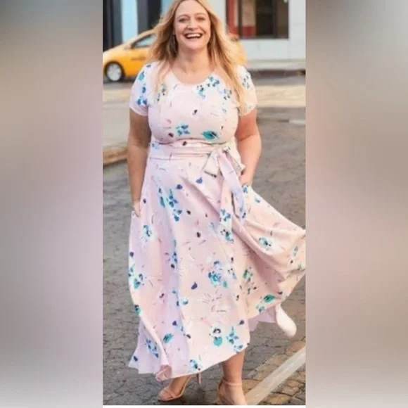 Lane Bryant Light Pink Floral Short Sleeve Dress size 16 tie waist - Picture 1 of 10